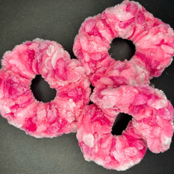 Crocheted Scrunchies - Picture 6 of 12